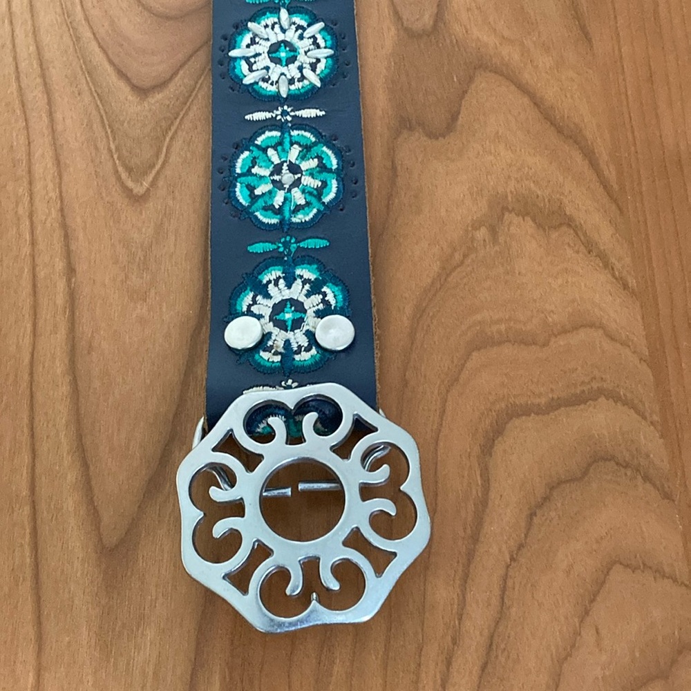 Lucky brand Embroidered Leather Belt with Silver Buckle size Medium